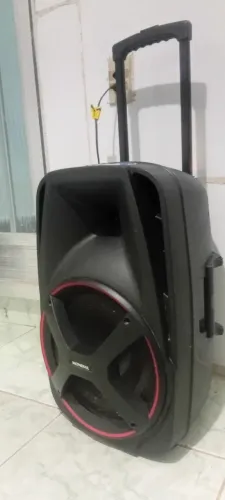 Caixa de som amplificada mondial 550w