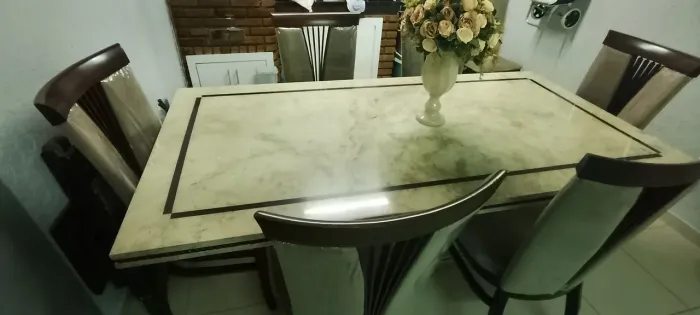 Mesa Mármore travertino