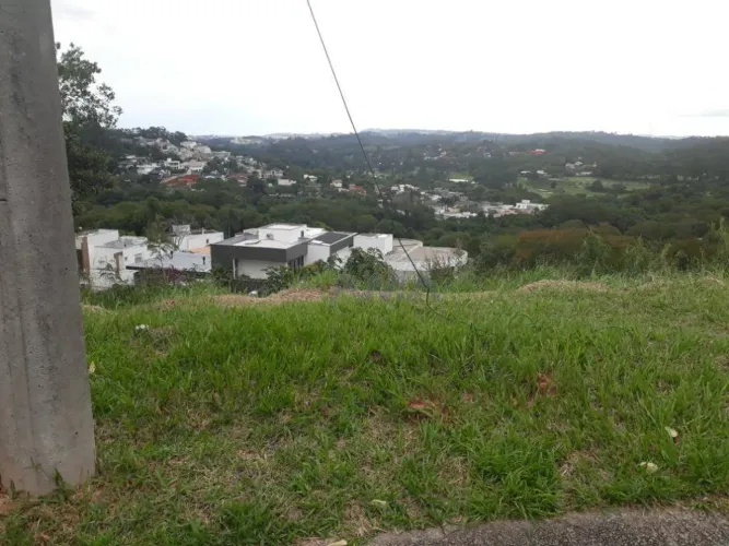 Terreno à venda em condomínio fechado na Granja Viana/ Cotia-SP. ESTUDA PERMUTA!!
