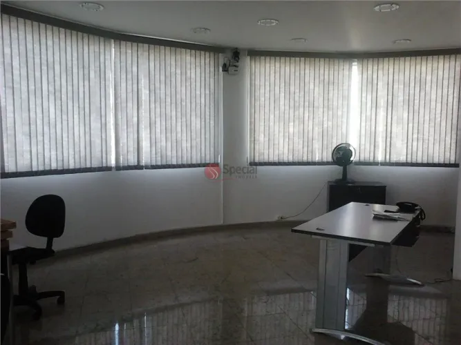 Prédio na Vila Formosa.