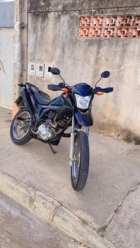 Vendo ou troco por carro.