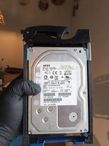 HD SAS HGST 3TB SAS C/ GAVETA