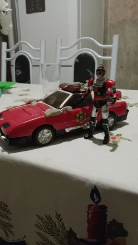 Carro e boneco winspector