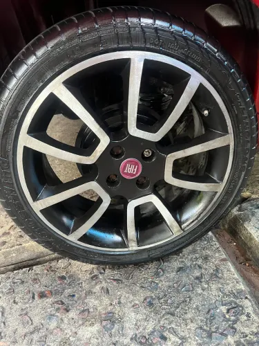 Rodas 17 + Pneus novos 