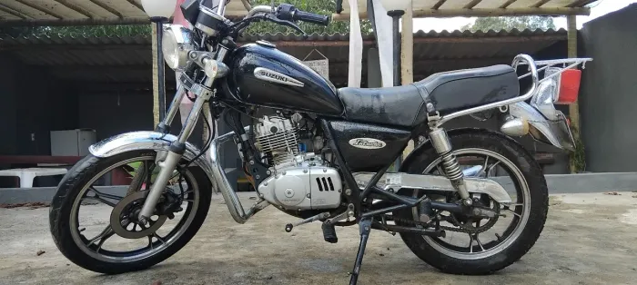 Suzuki Intruder 125cc ano 2009