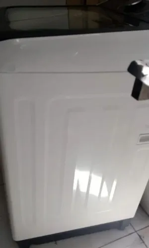 Máquina de lavar roupa no precinho 