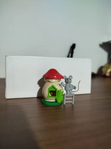 Coleção Kinder Ovo 1997 Ratinho na casa de legumes