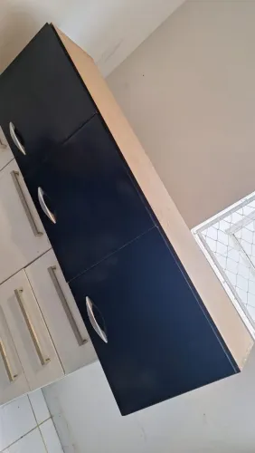 Armário suspenso 3 portas