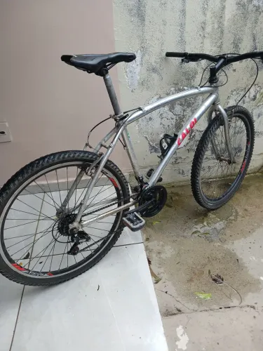 Bicicleta caloi aro 26