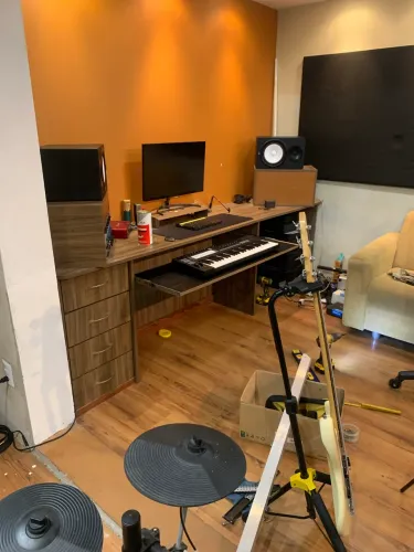Balcão com Gaveteiro e Rack Áudio - LEIA 