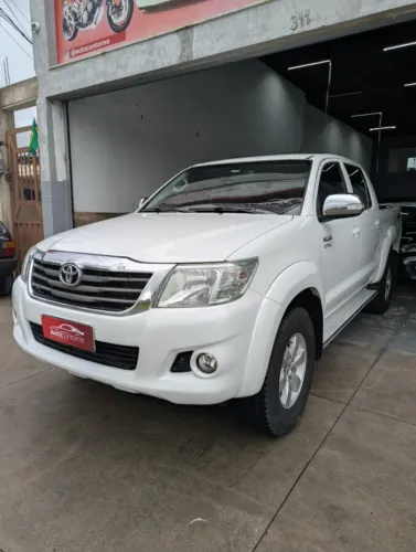 Toyota Hilux CD SRV 4X4 2.7 Flex 16V Aut. 2014