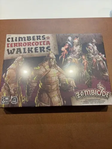 Zombicide: Climbers & Terrorcotta Walkers (Lacrado, excelente estado. Importado, inglês.)