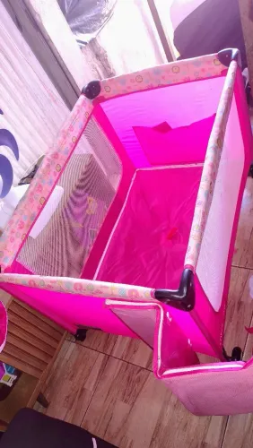 Cercadinho infantil rosa