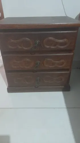 Vendo criado mudo