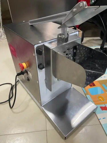 Ralador de mussarela seminovo Malta