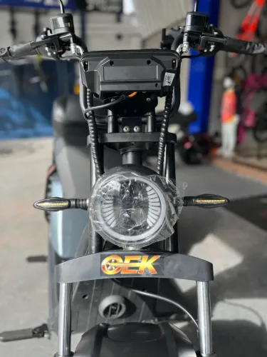 SCOOTER/ MOTO ELÉTRICA
