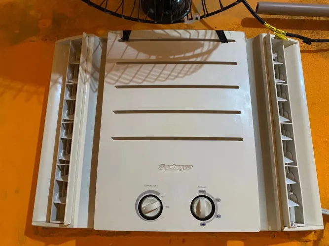 Vende-se ar condicionado 110