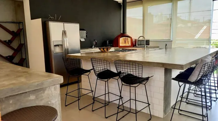 Casa em Vila Rosália com 216.00 m² , 2 quarto(s) , 3 vaga(s).