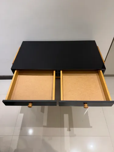 Mesa/escrivaninha
