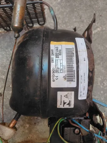 Motor geladeira Compressor Geladeira Embraco EMR80HLR 1/4+ R134a Refrigeradores