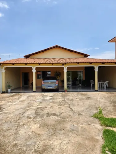 Casa para Venda em Goiânia, Vila Morais, 3 dormitórios, 1 suíte, 2 banheiros, 4 vagas
