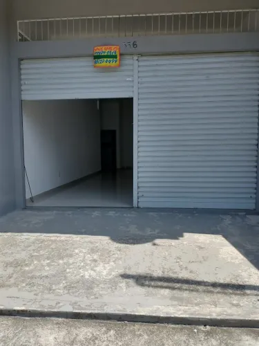 Loja semi nova em RESENDE/RJ. Próximo ACESSO OESTE