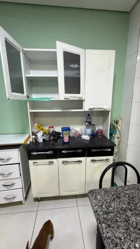 DOAÇÃO DE ARMÁRIO VELHO