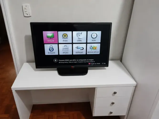 TV LG LED 32" HD - Modelo 32LB530B - Excelente Estado Vendo TV LG LED 32", modelo 32LB530