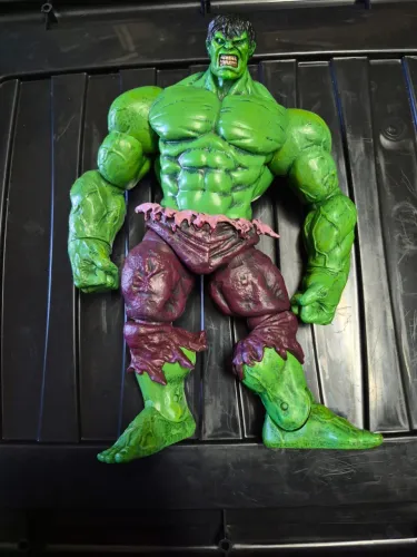 Boneco Hulk verde Marvel Select