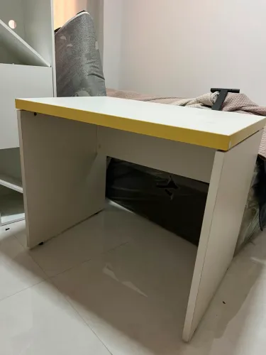 Escrivaninha Branca