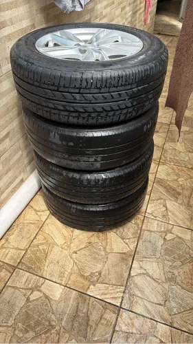 Aro chevrolet R16 completa!