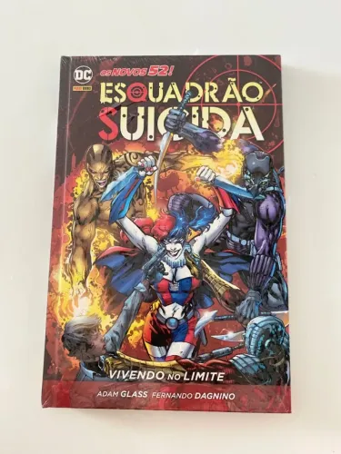 Kit HQs DC: Esquadrão Suicida (Lacrado) + Revistas Mensais e Capa 3D