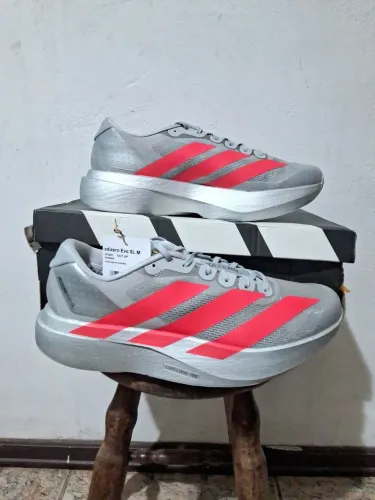 Tênis Adidas Evo SL