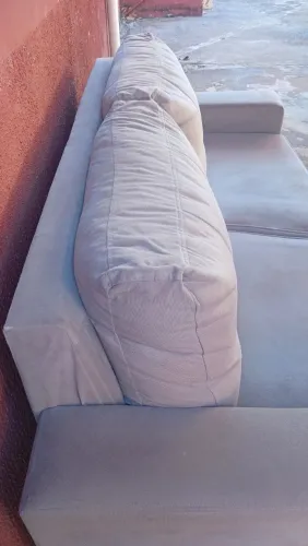 Sofá 2 lugares na é retrátil