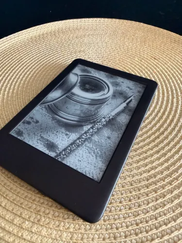 Kindle 10ª geração- 4gb usado - impecável 