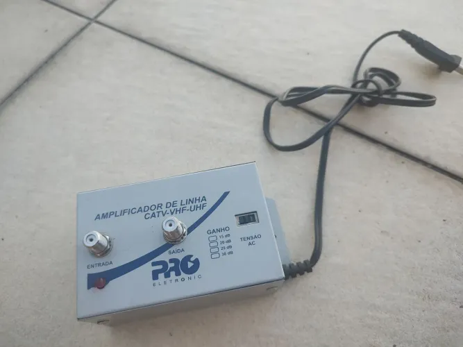 Amplificador De Linha Antena Sinal Digital Uhf Tv Cabo 30db proeletronic