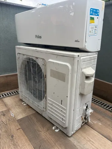 Baixou! Oportunidade. Vendo Ar Split inverter 12.000btus / 220v Philco