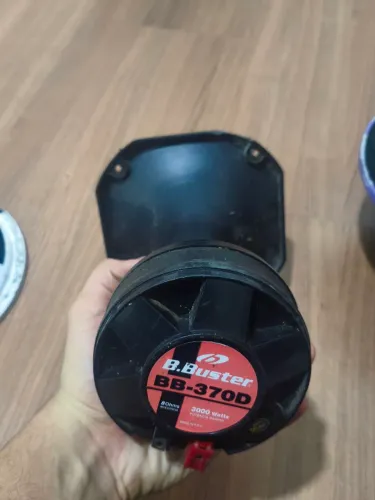 Super Driver Corneta B.Buster BB-370D - 3000W Max 8 Ohms