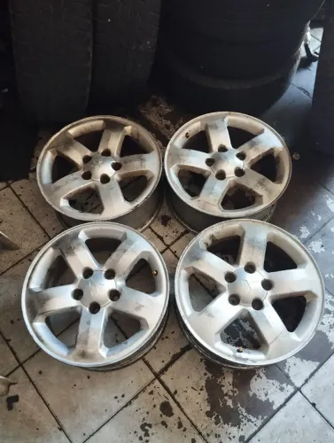 5 rodas de tr4 2010