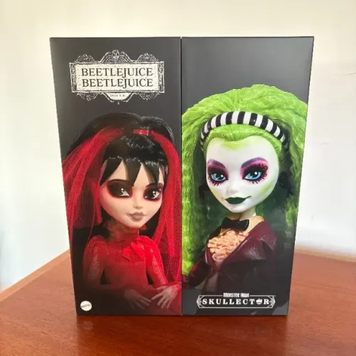 Skullector Beetlejuice 2 - Monster High (Lacradas, pequena avaria na caixa)