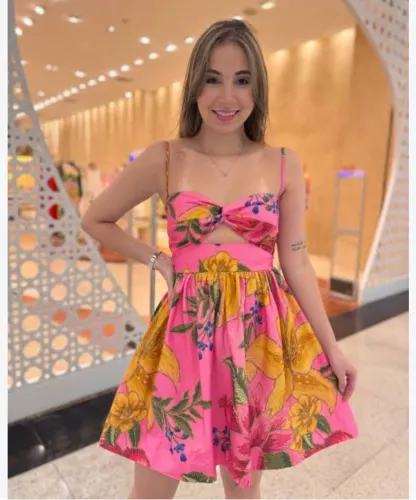 Vestido Curto Estampado Fruta de Verão