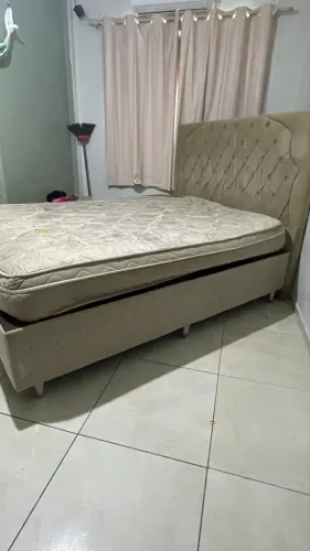 Cama queen e cabeceira 