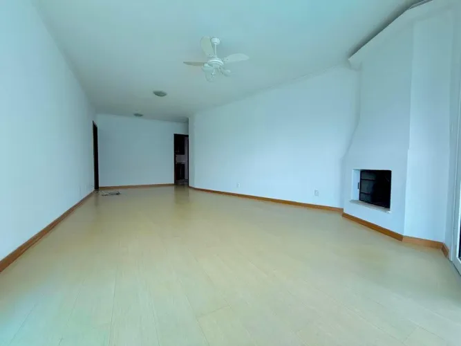 Apartamento de frente, amplo, pertinho da Av. Dom Joaquim