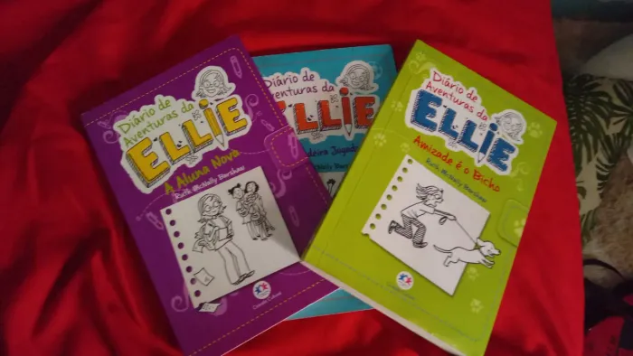 Kit de 3 livros: Diário de Aventuras da Ellie (cada um por R$25,00)