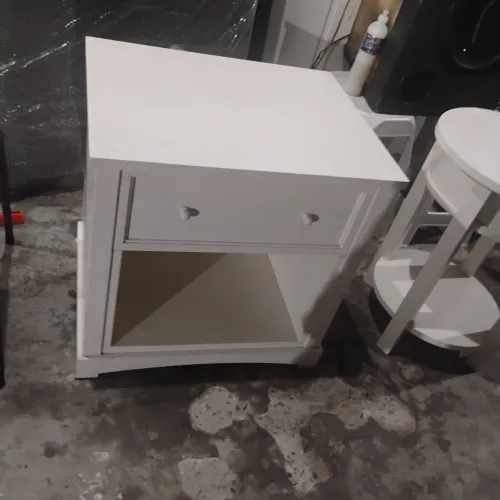 Mesa para cabeceira de cama de madeira
