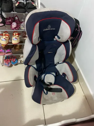 Vendo cadeirinha para carro 