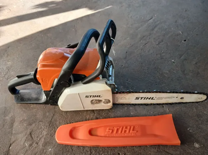 Vende-se Motosserra Sthil 170
