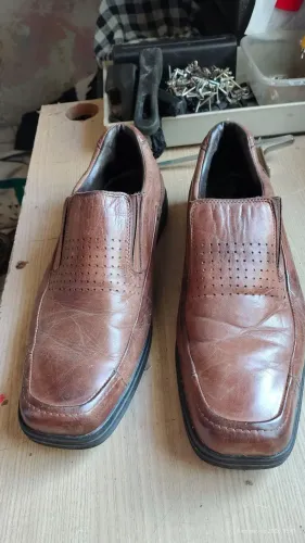 Sapato de couro