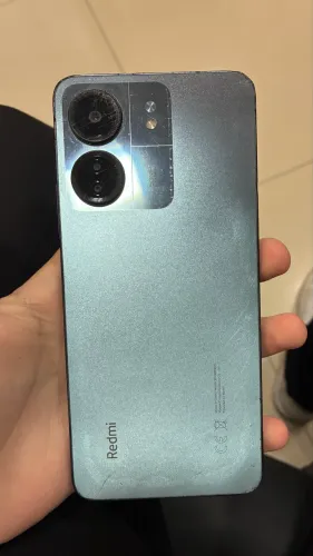 Vendo redmi 13C com marcas de uso