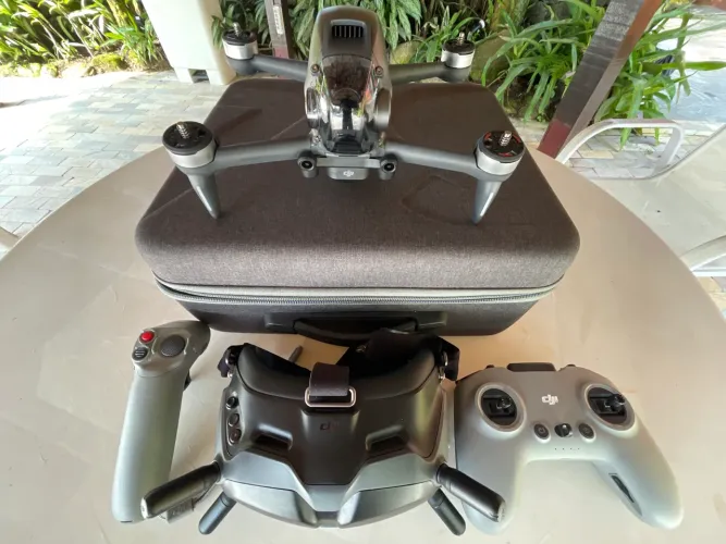 Drone DJI FPV, novíssimo, completo, com pouco uso! Atualizado!